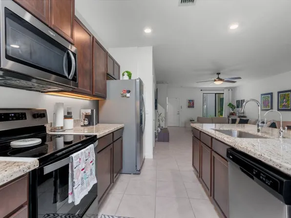 527 NW 17th St, Fort Lauderdale, FL 33311