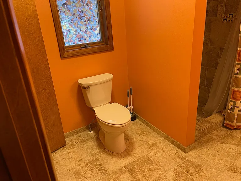 144 Acorn Dr — Photo 32