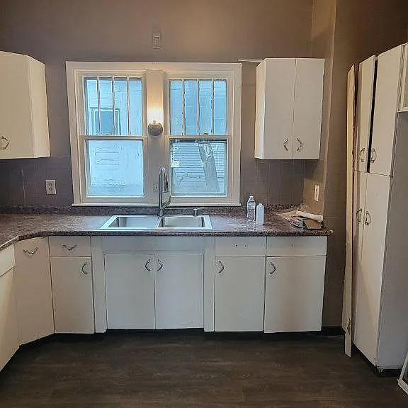 119 Allen St — Photo 12