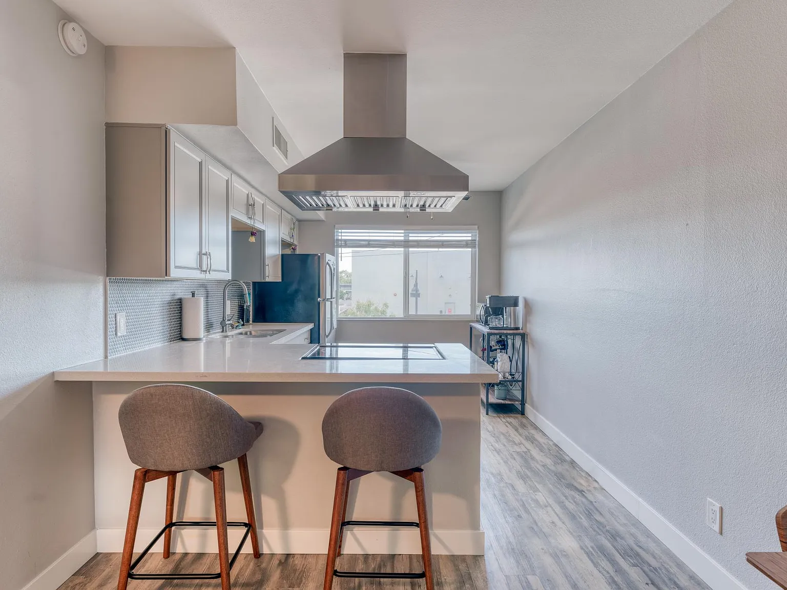 2 bed, 860 sqft, $2,900 — Photo 4