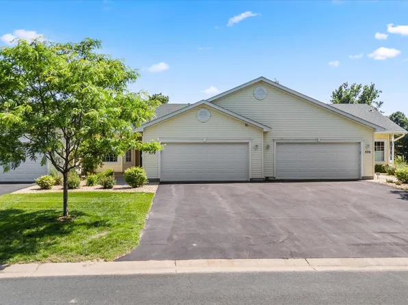 572 Aqua Cir, Lino Lakes, MN 55014