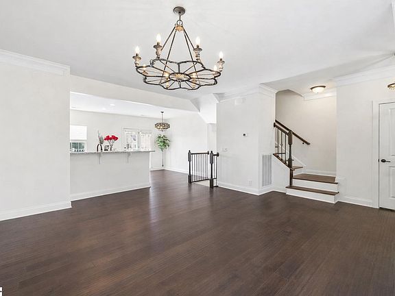 5th image of 236 Rocky Slope Rd