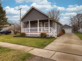 920 Griswold St, Howell, MI 48843