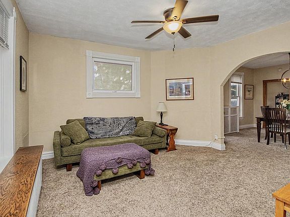 3rd image of 1714 Hewitt Ave