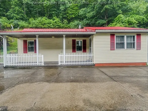 11 Birch Hollow Rd, Barboursville, WV 25504