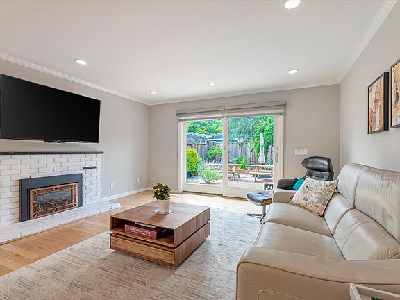 5th image of 3392 Yuba Ave