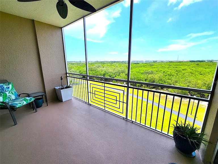 7296 Marathon Dr #404 — Photo 20