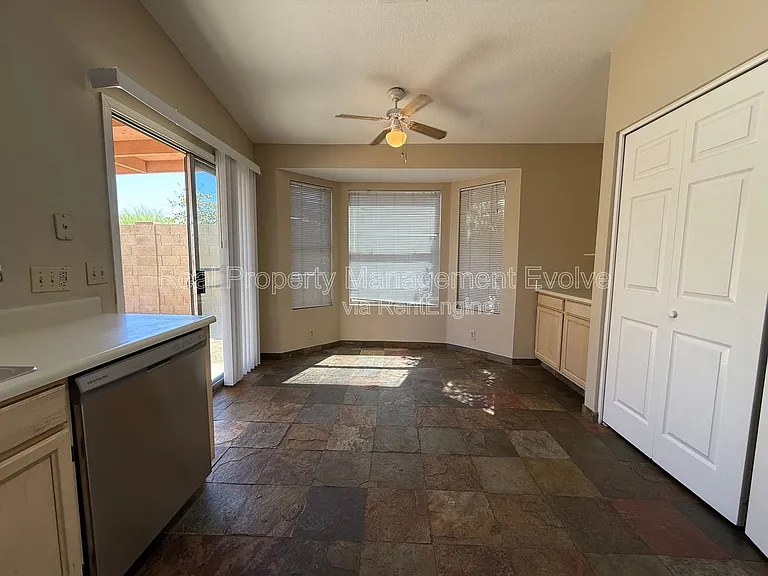 3936 W Chama Dr — Photo 7