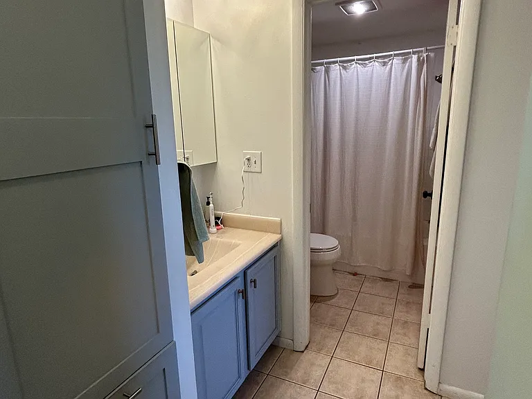 937 N Clarkson St #501 — Photo 6