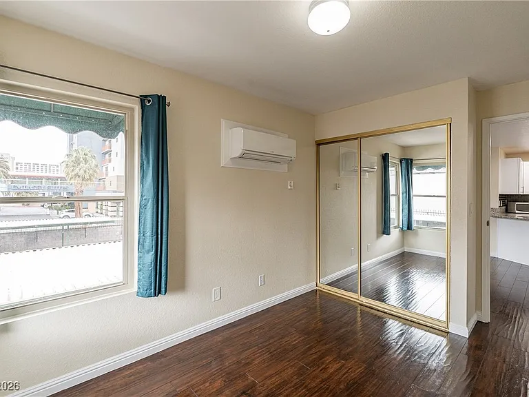 450 Elm Dr #206 — Photo 20