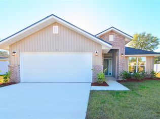 33 Farnell Ln, Palm Coast, FL 32137