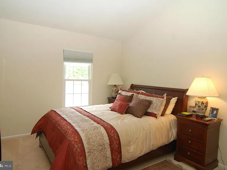 123 Lazy Hollow Dr — Photo 16