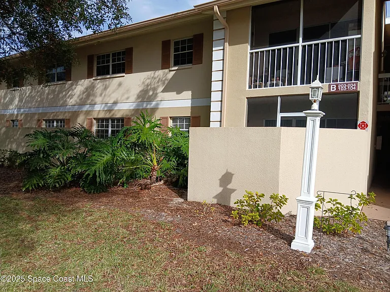 1649 Sunny Brook Ln NE #B103 — Photo 1