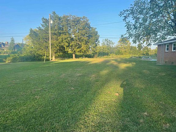 4th image of 554 Bethlehem Rd