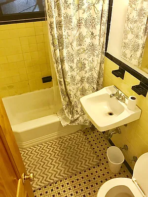 Rented by Voro, LLC | media 30