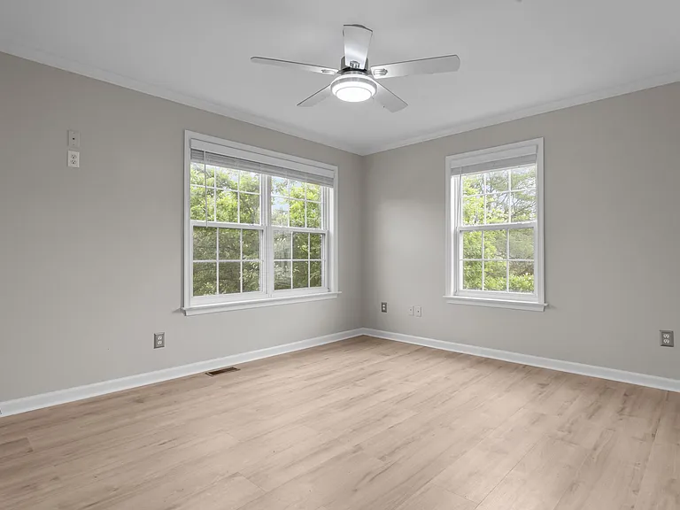 115 Goldfinch Ct #237 — Photo 15