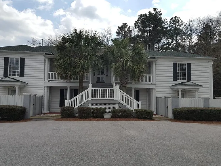 913 Prestwood Dr #A — Photo 2