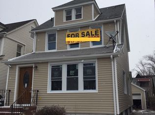 11465 196th St, Saint Albans, NY 11412