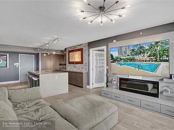 5th image of 347 N New River Dr E APT 1902