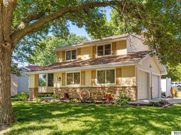 14704 Arbor St, Omaha, NE 68144