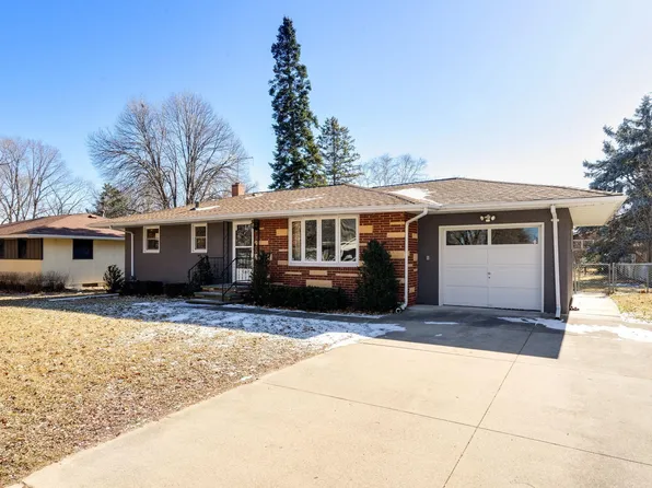 1860 Grant Rd, Arden Hills, MN 55112