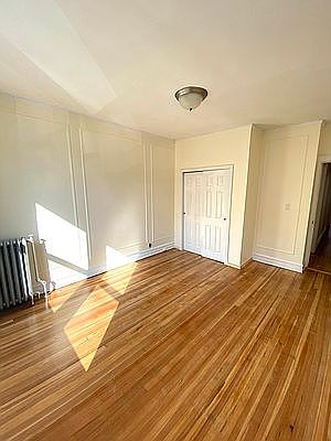 4th image of 23-01 Astoria Blvd #2G