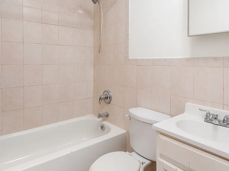 726 Lafayette Ave #4A — Photo 8