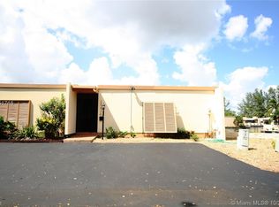 15424 Sharpecroft Dr, Miami Lakes, FL 33014