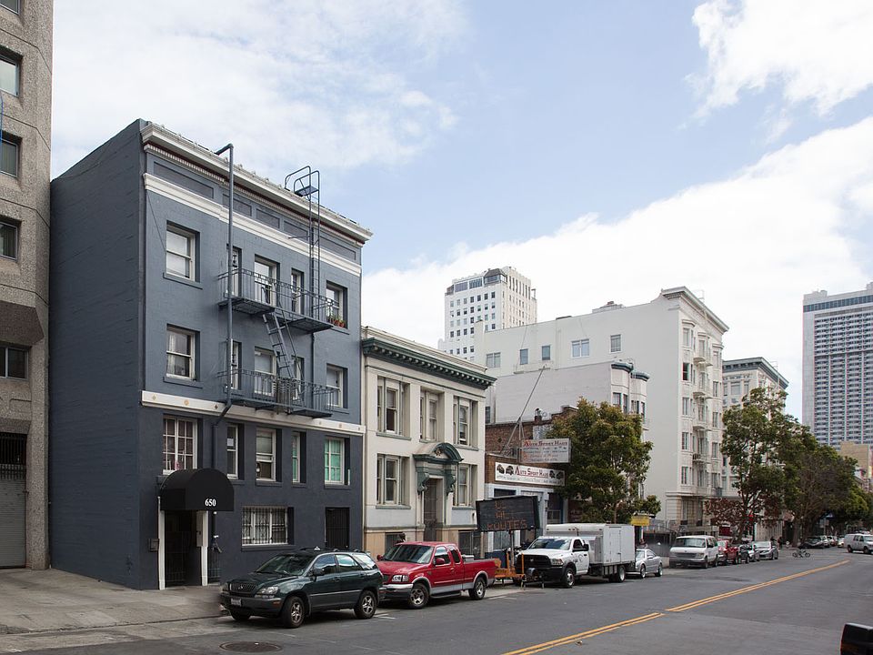 Building Photo 4