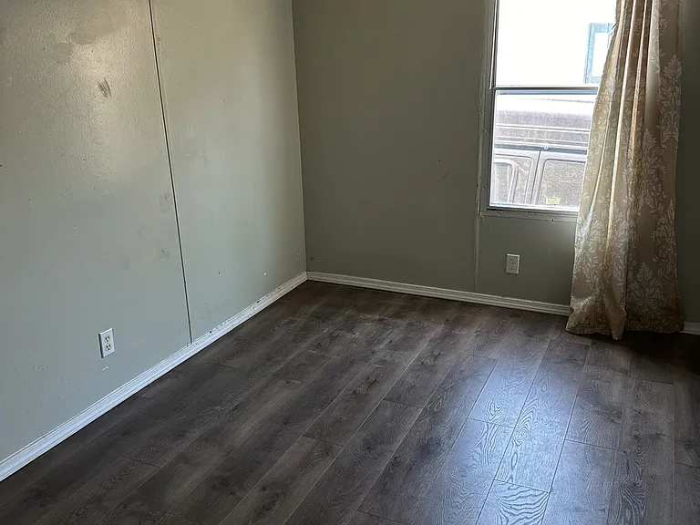 12227 Potranco Rd #8 — Photo 22