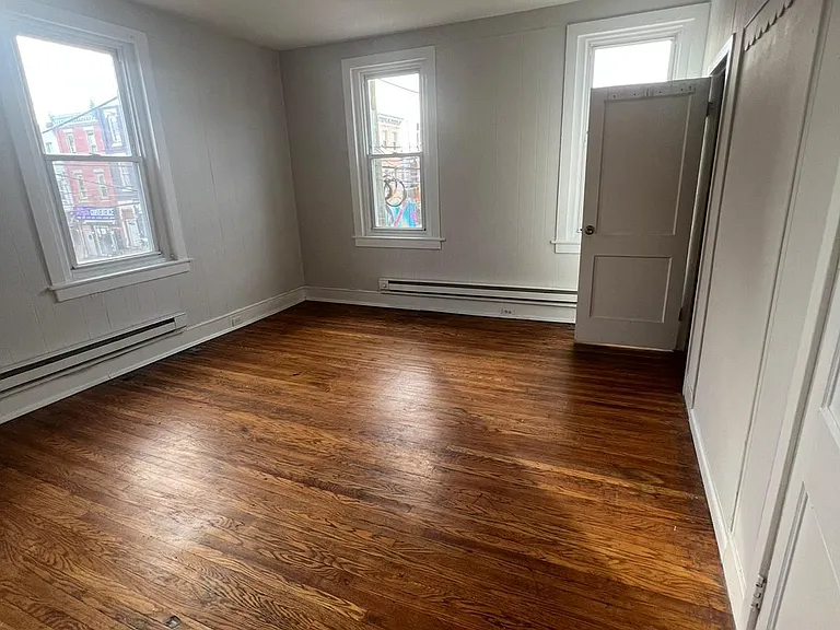 N 5th St — Photo 4