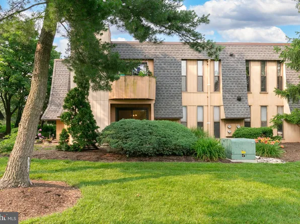 25 S Church Rd Unit 79, Maple Shade, NJ 08052