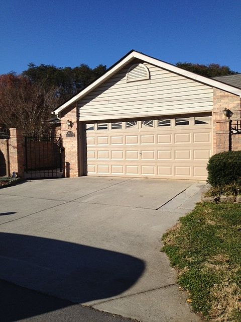 1st image of 1038 Wildacre Way