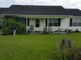 618 Lonnie St, Douglas, GA 31533