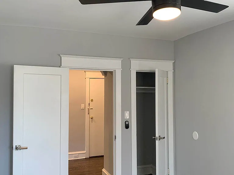 144-8 W Allens Ln #B16 — Photo 11