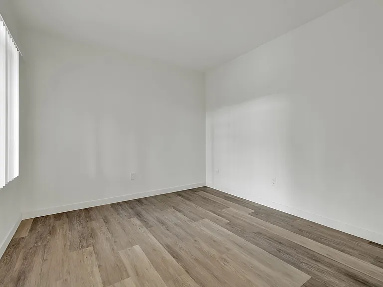 4515 4th St #5 — Photo 12