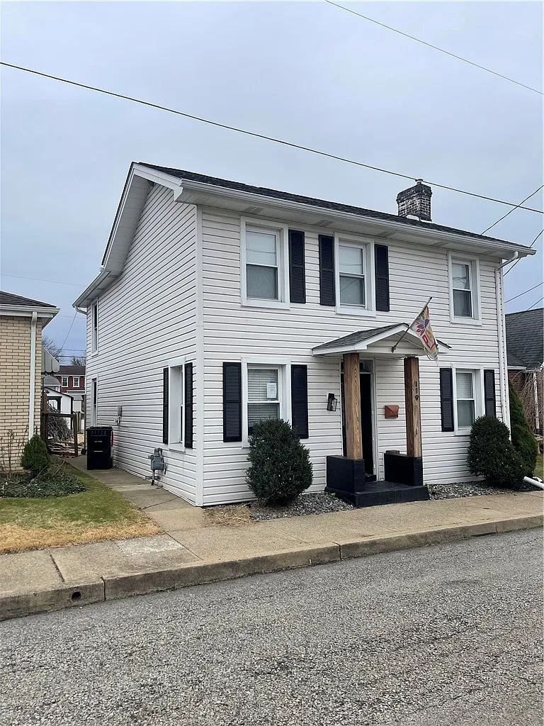 119 Washington St photo 1