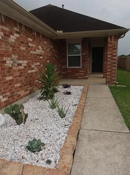 6114 El Oro Dr — Photo 1