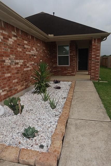 1st image of 6114 El Oro Dr