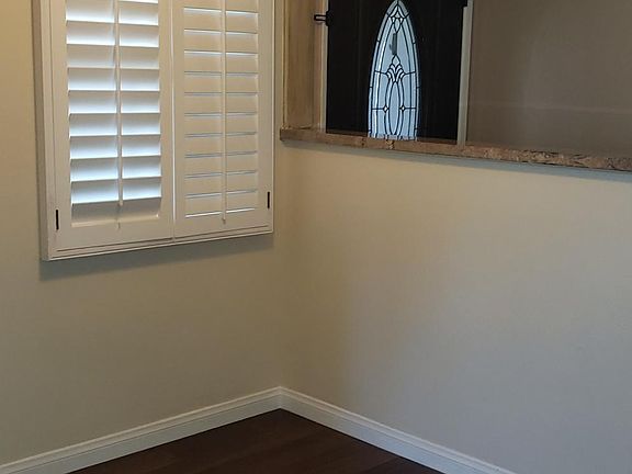 5th image of 326 Bella Vista St