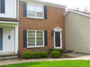220 New Wickham Dr, Penfield, NY 14526