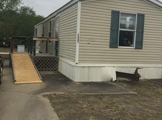1807 Charles Ave, Kingsville, TX 78363