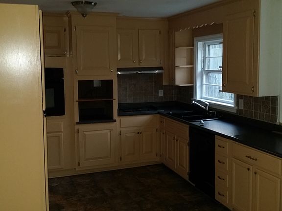 4th image of 1238 Raynor Dr