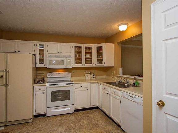 4th image of 5006 Lord Alfred Ct