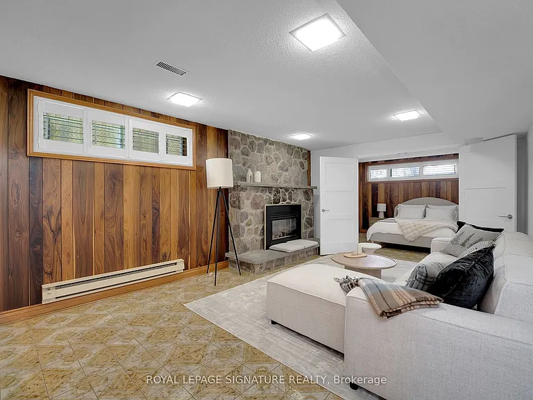 49 Sylvadene Pkwy #LOWER — Photo 2