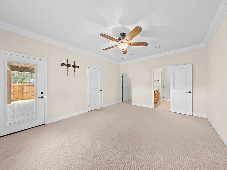 302 Palm Blvd N — Photo 19
