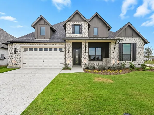 528 Lockhart St, Waxahachie, TX 75165
