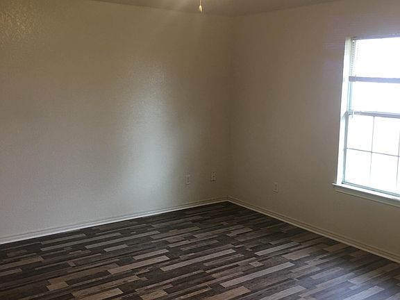 5th image of 3308 Toledo Dr