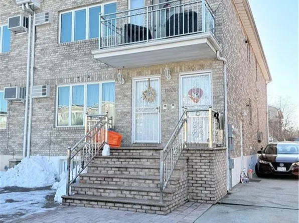 15620 76th St, Jamaica, NY 11414