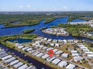 790 Fairmount Dr, North Port, FL 34287